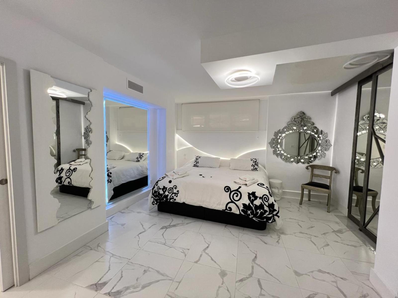 Espectacular Hogar En La Playa Marbella Apartment Bagian luar foto